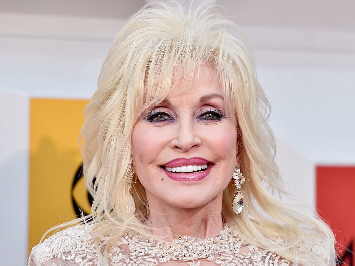 12-amazing-facts-about-dolly-parton-you-must-know