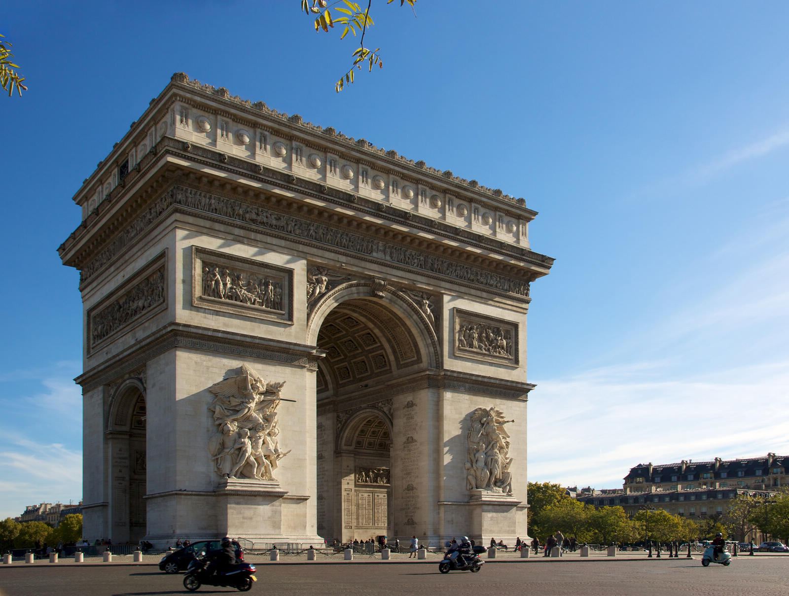 15-facts-about-paris-iconic-arc-de-triomphe