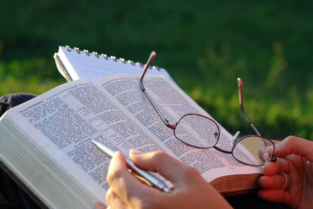 20 Amazing Facts About Bible Study - OhMyFacts