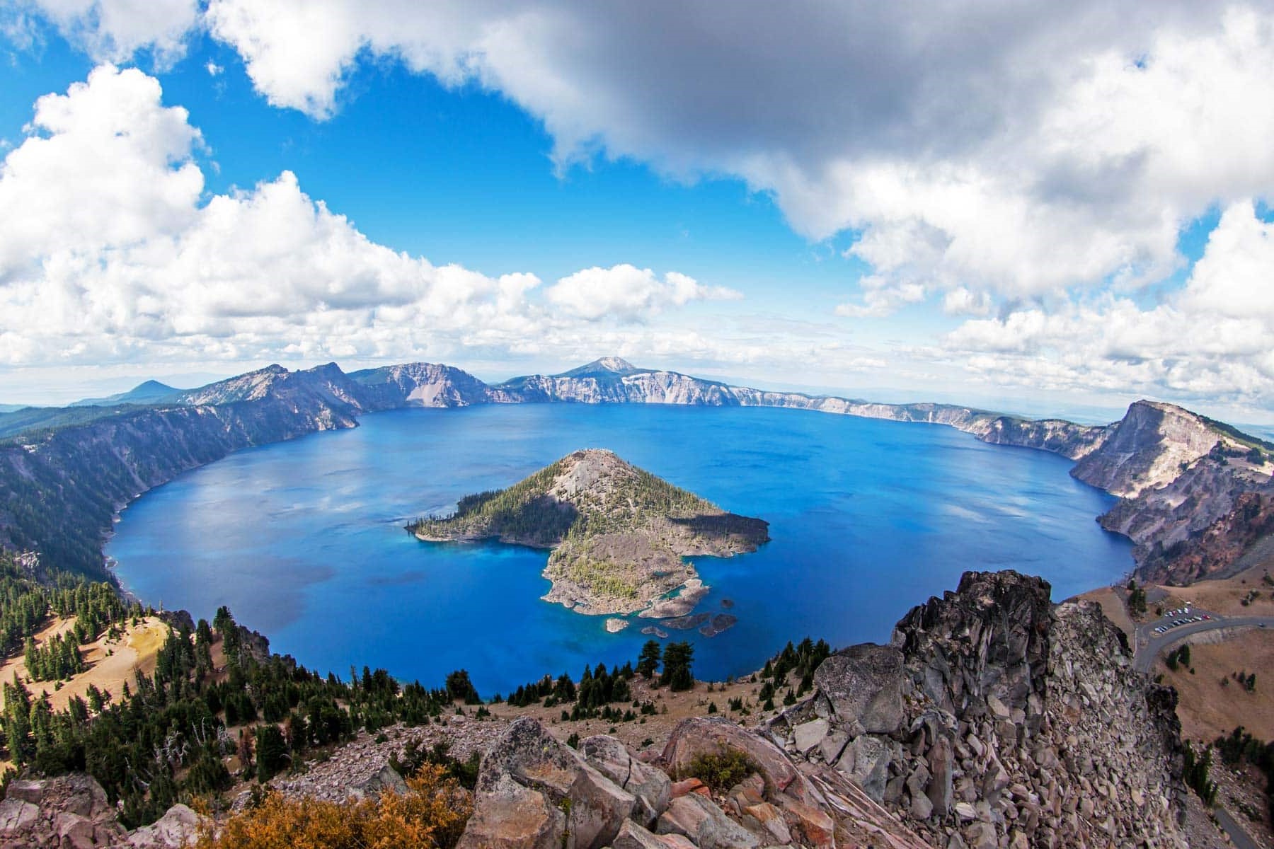 20 Captivating Facts On Crater Lake & Its Photography - OhMyFacts