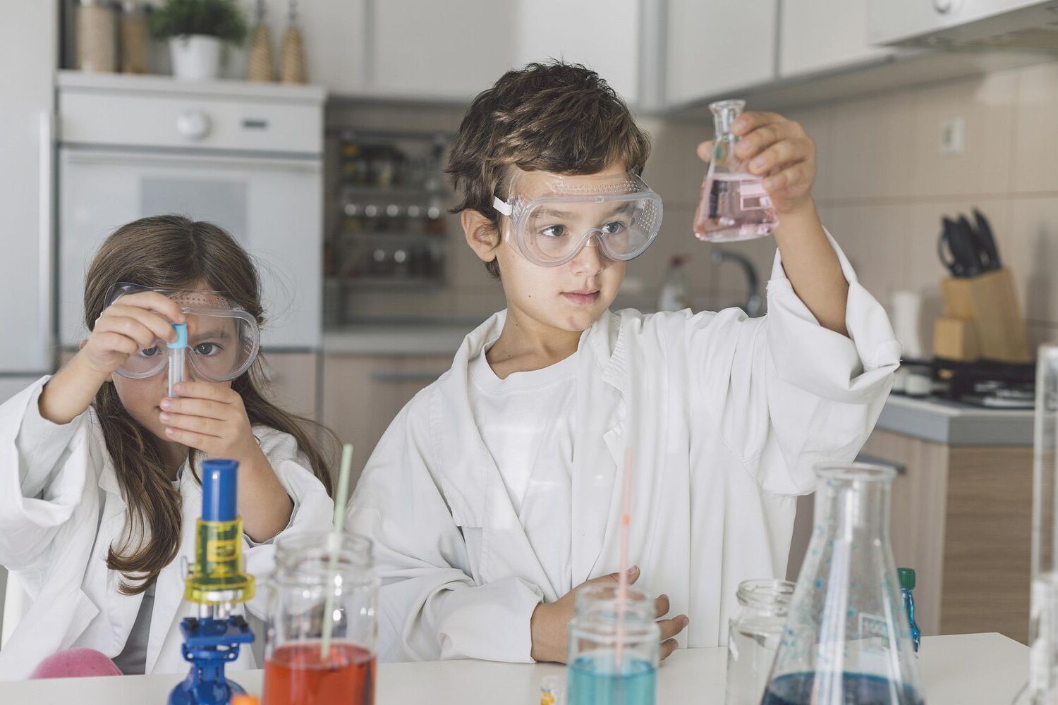 20 Fun Chemistry Facts For Curious Minds - OhMyFacts