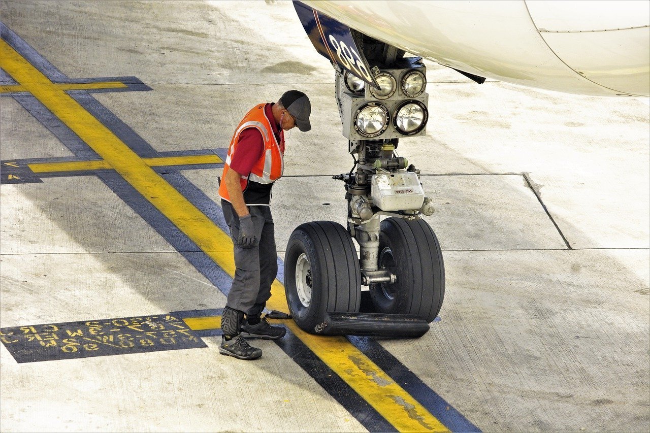 15-facts-about-aviation-maintenance-regulations