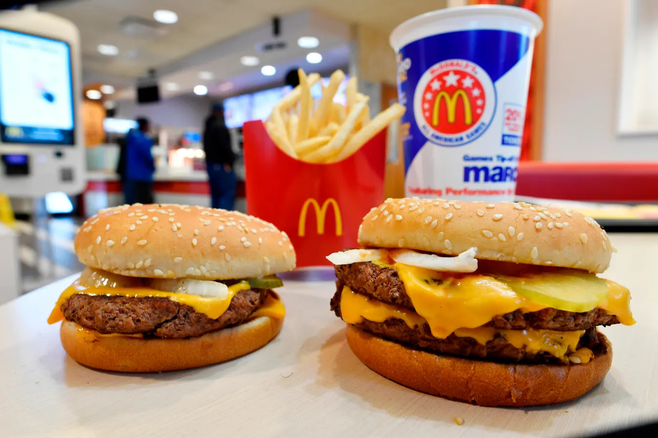 15-juicy-facts-about-mcdonalds-cheeseburgers
