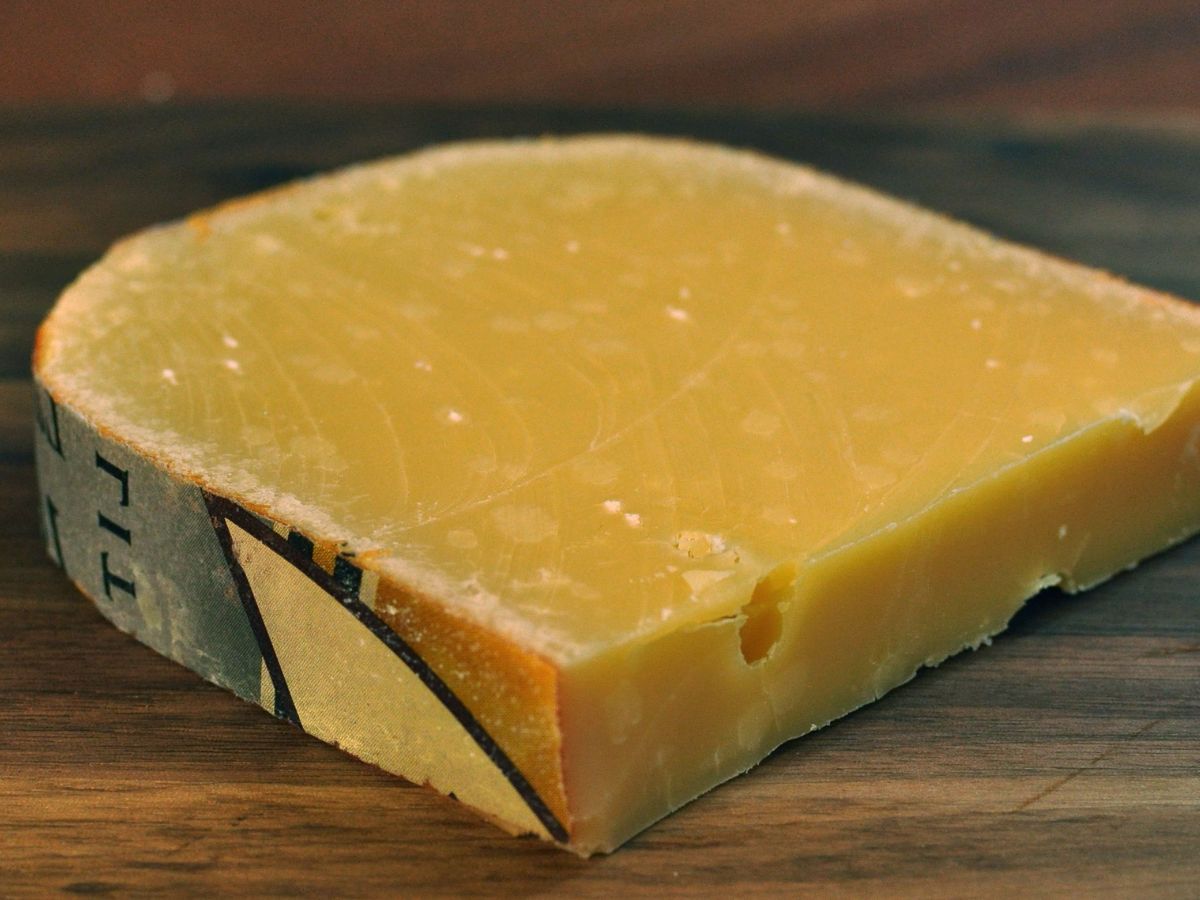 20 Health Facts About Gouda Cheese Revealed - OhMyFacts