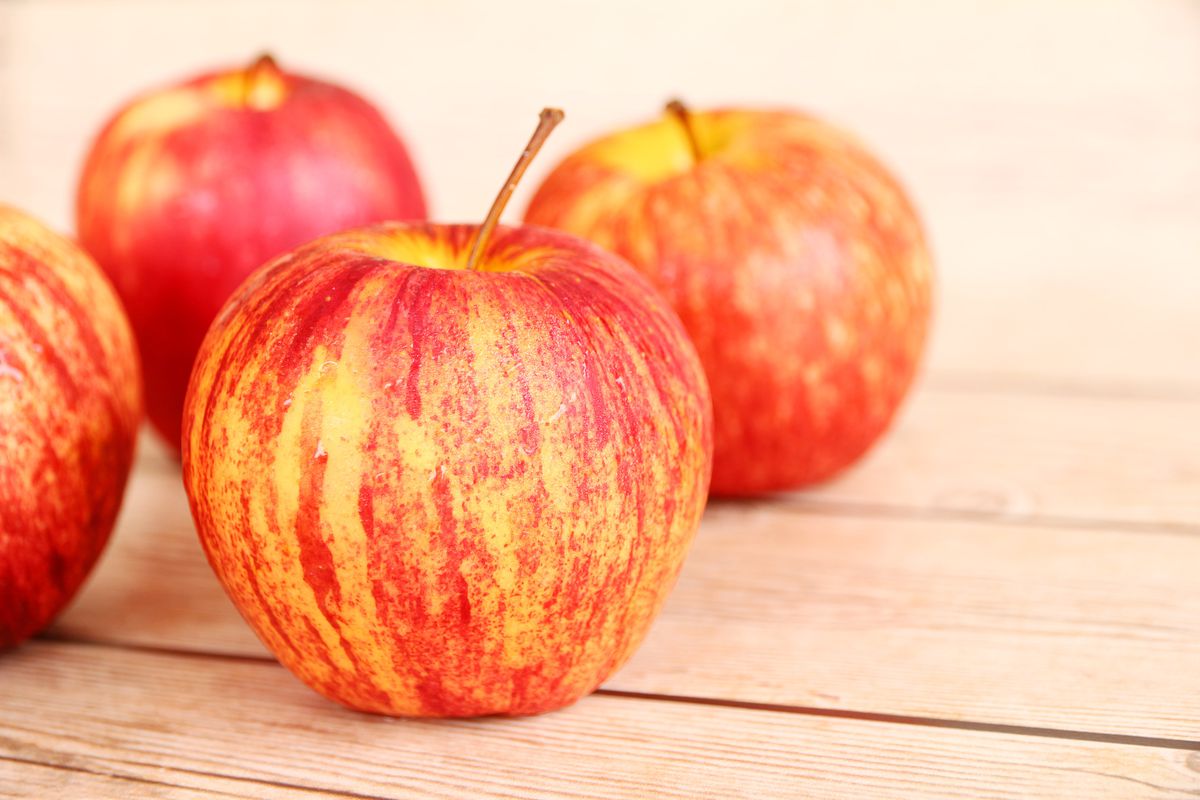 20-nutritious-facts-about-honeycrisp-apples