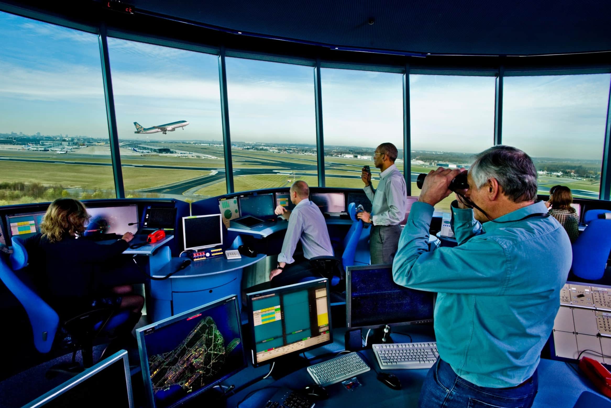 12-facts-about-airline-operations-centers