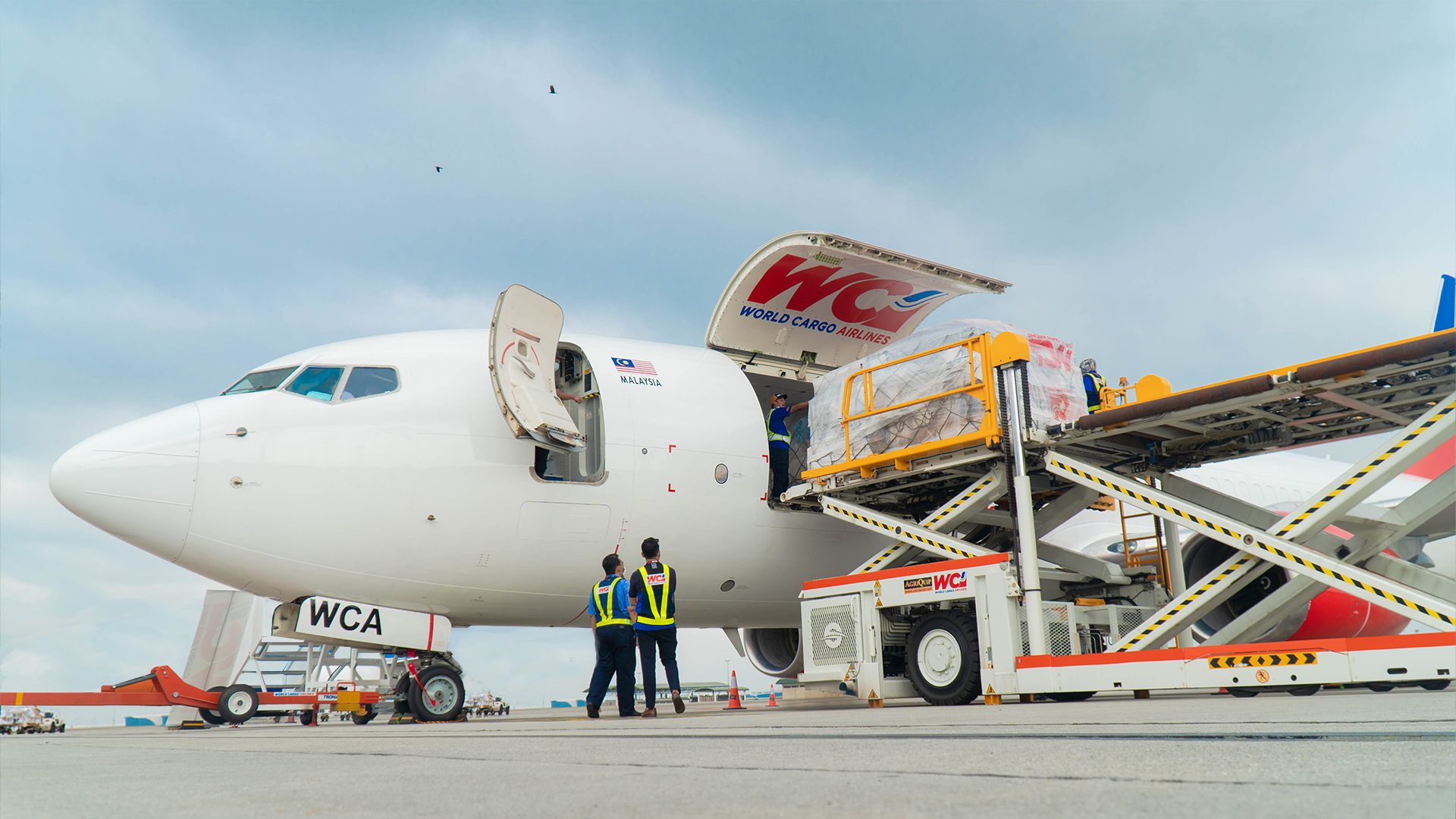 18-facts-about-airline-cargo-services