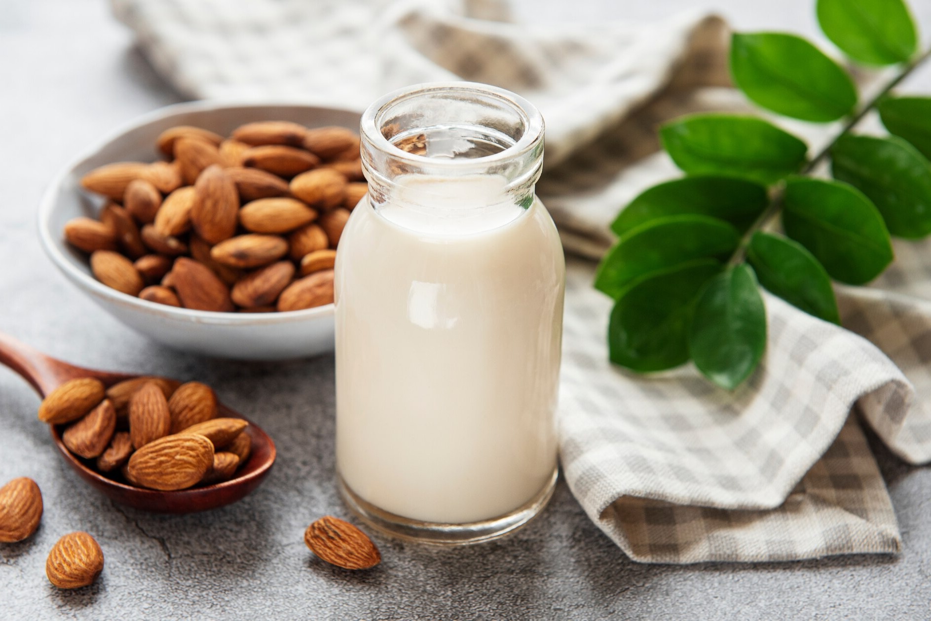 45-almond-milk-nutrition-facts