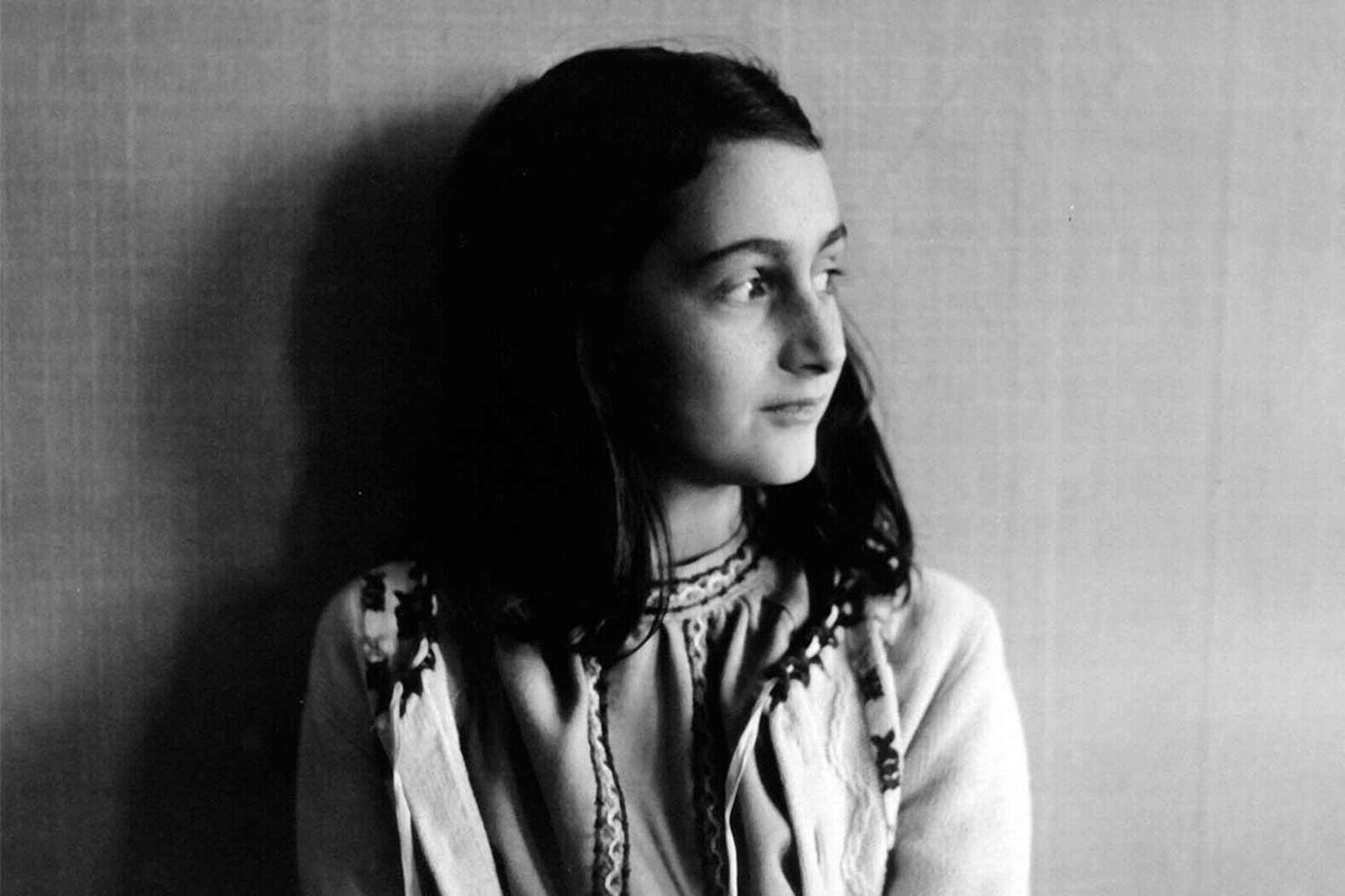 45 Facts About Anne Frank - OhMyFacts