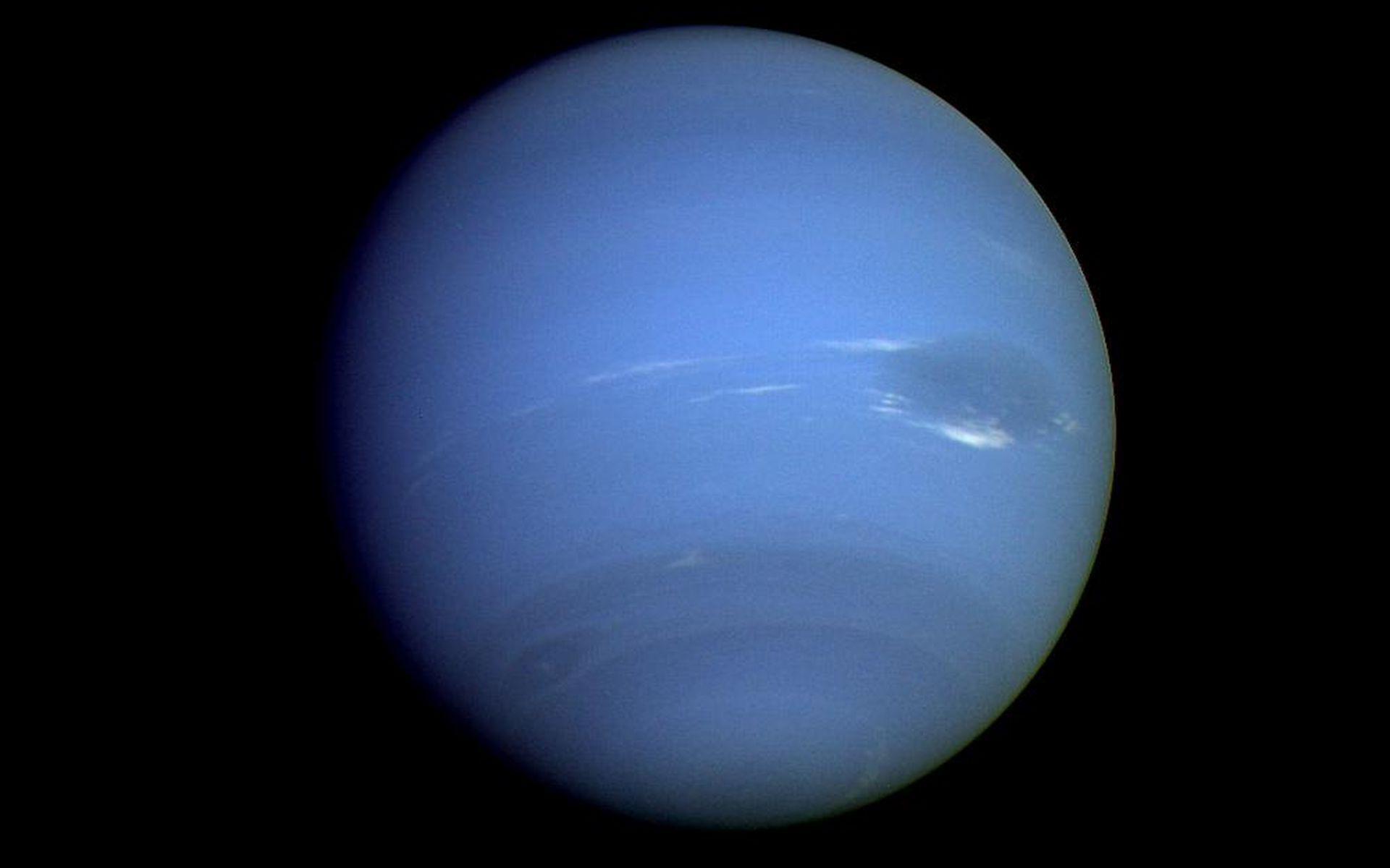 28 Facts About Neptune - OhMyFacts