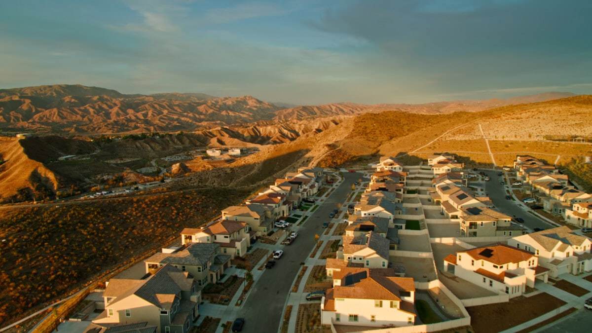 30 Facts About Santa Clarita - OhMyFacts