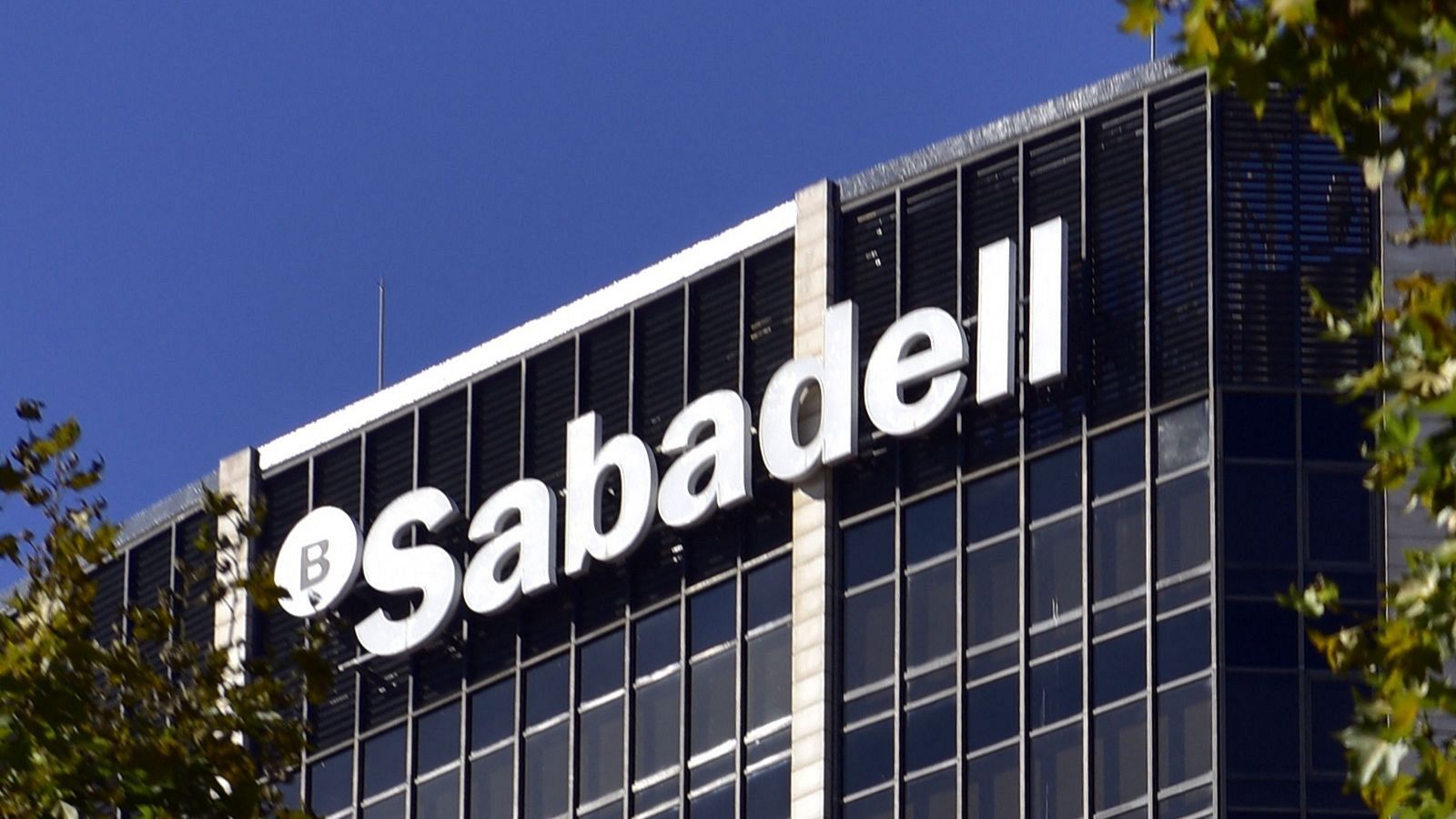 25-facts-about-banco-sabadell