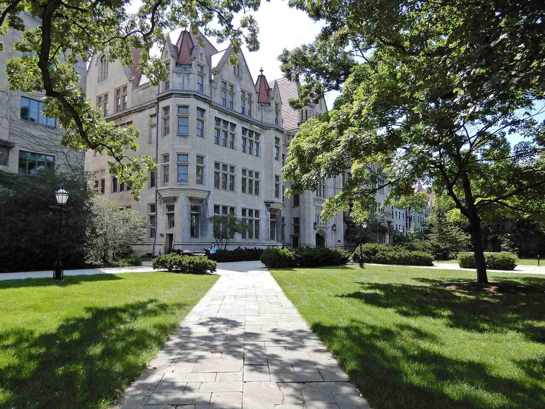 29-facts-about-university-of-chicago